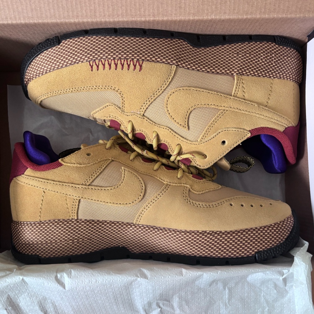 Nike Air Force 1 Wild Low Sneakers